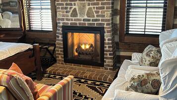 2 chambres, fer et planche à repasser, accès au Wi-Fi (inclus)