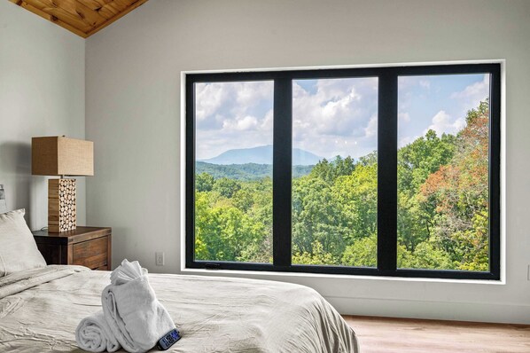 4 間睡房、熨斗/熨衫板、可攜式嬰兒床、Wi-Fi