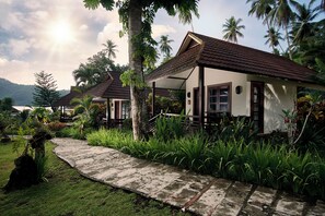 Garden View Villa Double or Twin | In-room safe, desk, laptop workspace, soundproofing - Solitude Lembeh Resort (Bitung)