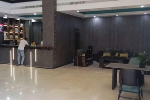 Lobby - Pai Hotel (Chenzhou Yizhang County Yiren Plaza Branch) (Yizhang)