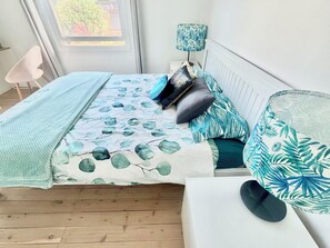 3 Schlafzimmer, Schreibtisch, Bügeleisen/Bügelbrett, kostenloses WLAN