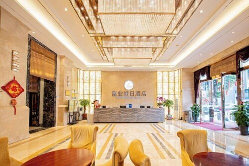 Fuyue Holiday Hotel(fuhua street store)