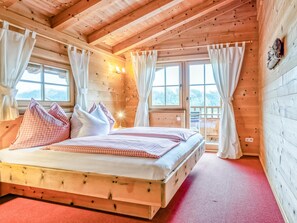 6 bedrooms, Internet