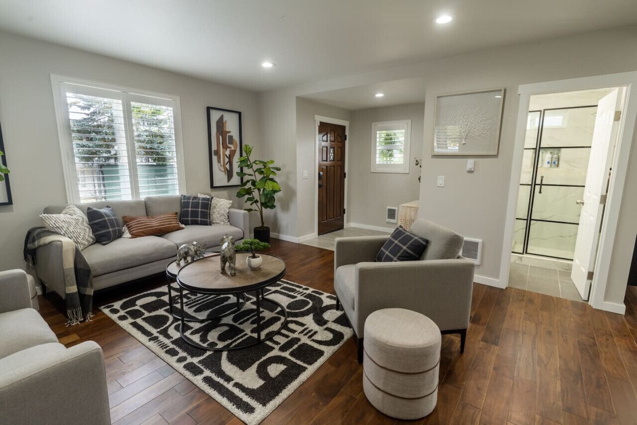 5-bedroom House in Parkland