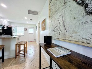 Interior - Serene Sarasota Retreat with King Bed, Full Kitchen, Fast Wi-Fi and A/C (Sarasota)