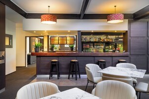 Bar (di properti)
