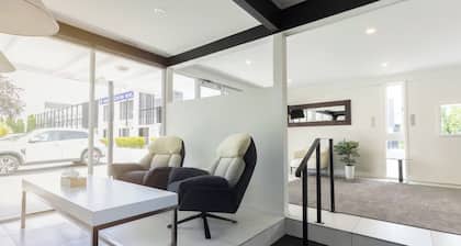 Grand Riccarton Hotel