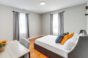 3 Schlafzimmer, Schreibtisch, Bügeleisen/Bügelbrett, Internetzugang