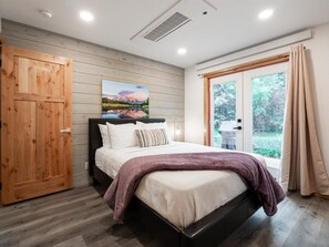 1 Schlafzimmer, Bügeleisen/Bügelbrett, Reisekinderbett, WLAN