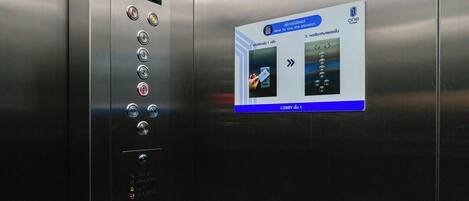 エレベーター