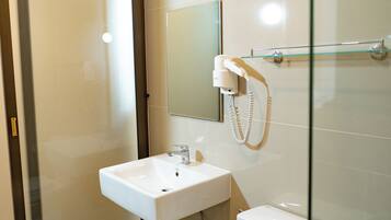 Superior Room | Bathroom | Shower, hair dryer, towels, soap