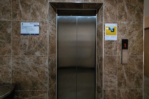 電梯