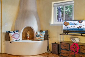 Interior - Charming Adobe Revival- An Irvie Home (Santa Fe)