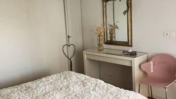 1 chambre, fer et planche à repasser, Wi-Fi, draps fournis