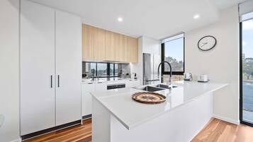 Fridge, microwave, oven, stovetop