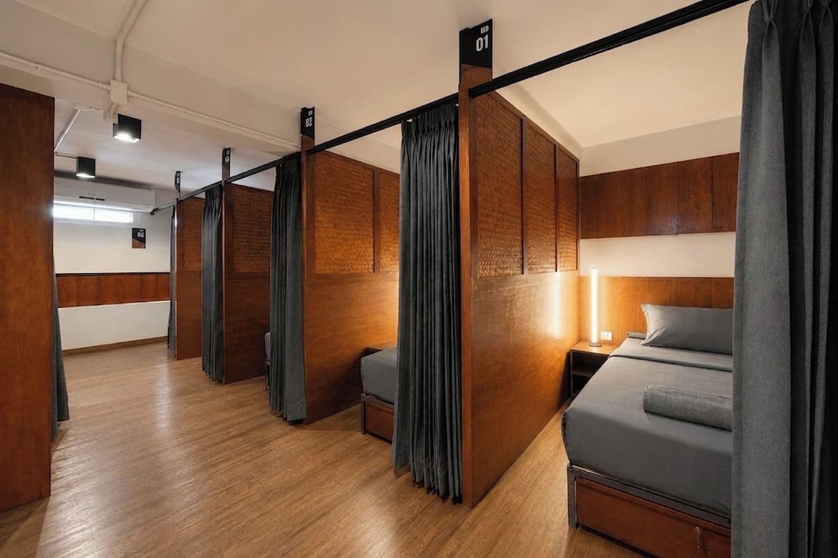Single Bed in Female Dormitory Room | Soundproofing, WiFi (free), bed sheets