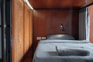 Bunk Bed in Mixed Dormitory Room | Lydisolert, wi-fi (inkludert) og sengetøy