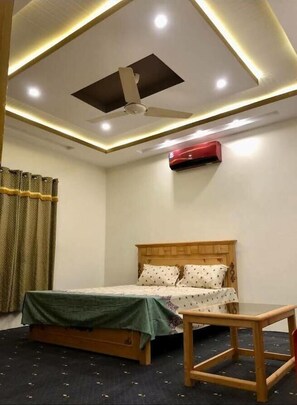 ห้องดีลักซ์ดับเบิล | 1 ห้องนอน, ห้องเก็บเสียง, เตารีด/โต๊ะรีดผ้า, Wi-Fi ฟรี