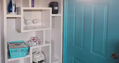 Cozy Studio Retreat, centrally located, with WiFi and AC
