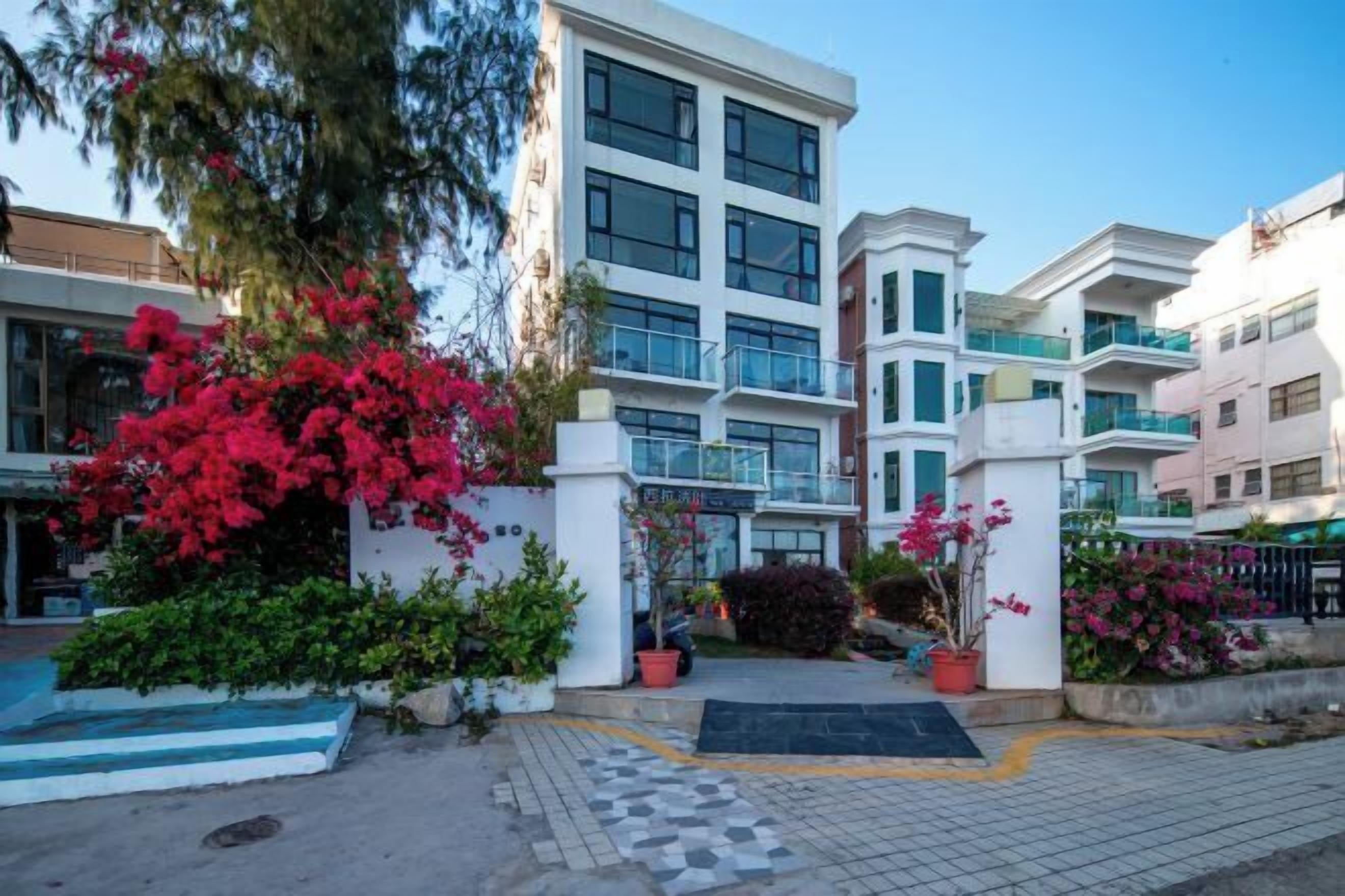 المنشأة من الخارج