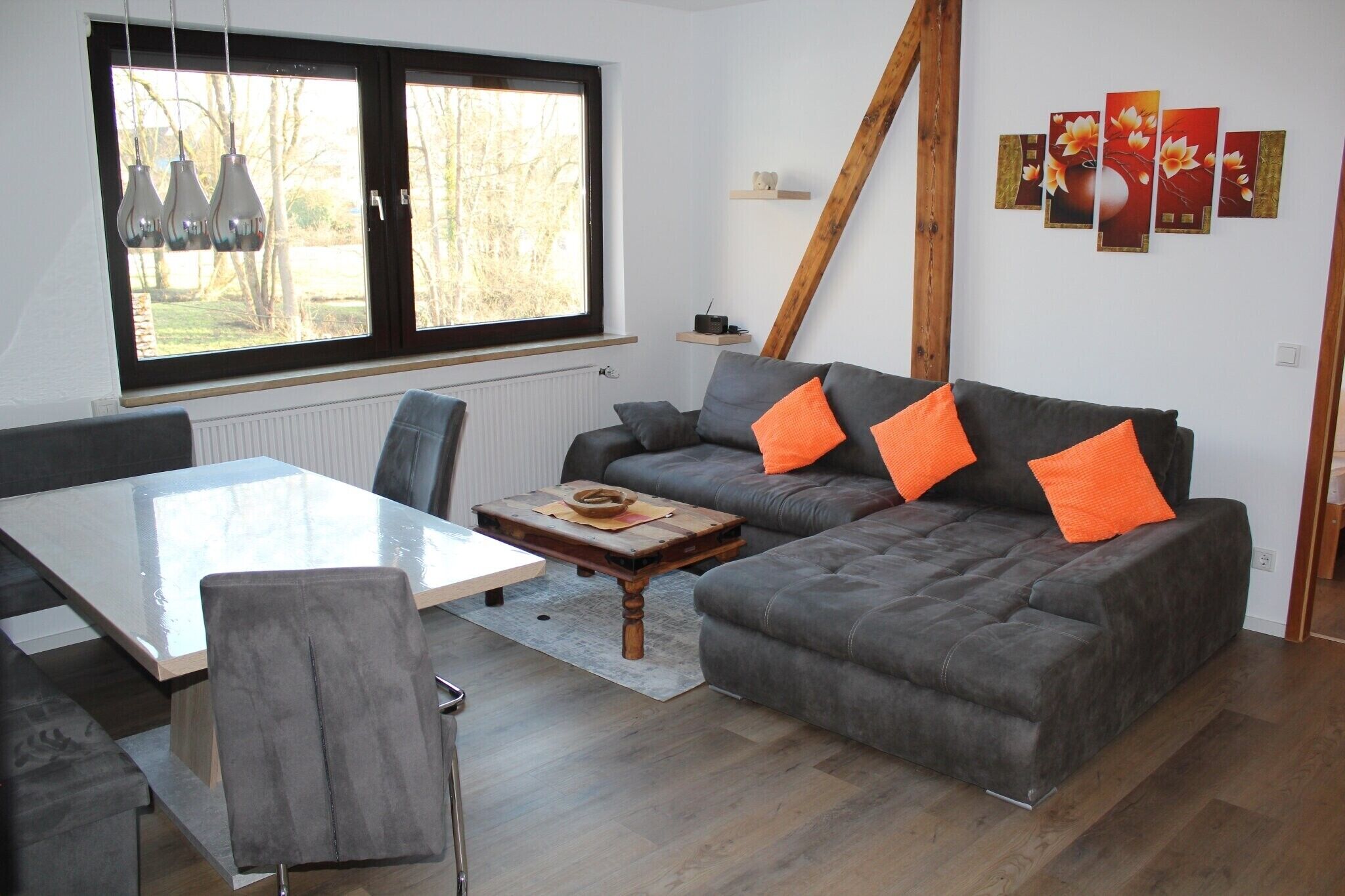 Télévision, chaîne hi-fi