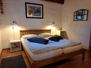 1 camera, Wi-Fi gratuito, lenzuola