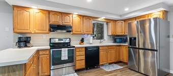 Desirable Bay Front Home-3BRD