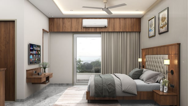 Un dormitorio moderno con cama, mesitas de noche, ventilador de techo y un ventanal grande.