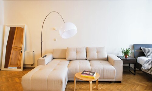 Cozy Studio in Historic Prague Old Town, 1 Min from Astronomical Clock