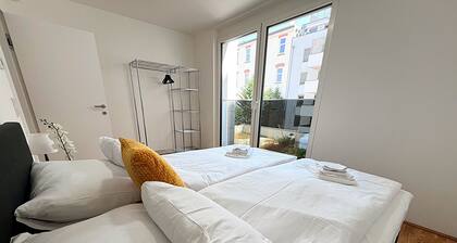 Apartments next to Public Transport GG13