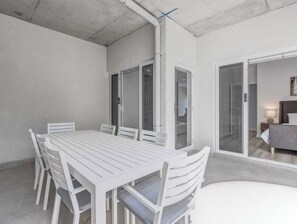 อพาร์ทเมนท์ | ลานระเบียง/นอกชาน