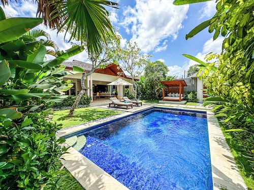Ghana Villa Seminyak by GenuineHost