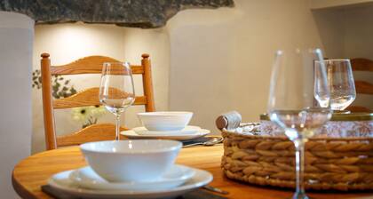 40 The Gill - Ulverston Town Centre - Dog-friendly