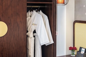 Superior Room | Bathroom