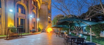 New Century International Hotel (Wuyue Square Branch, Tianchang Municipal Government)