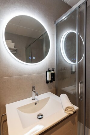Bathroom - Dorm4You Arena (Valencia)