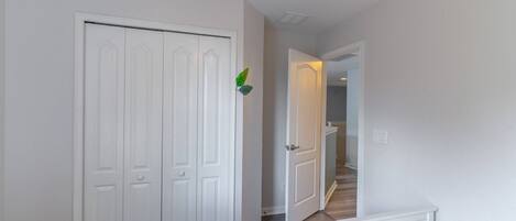 6 chambres, fer et planche à repasser, Wi-Fi gratuit, draps fournis