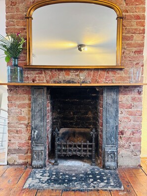 Deluxe Double Room, Garden View - Central Victorian House (London)