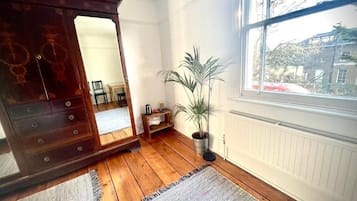 Classic Double Room | Iron/ironing board, free WiFi