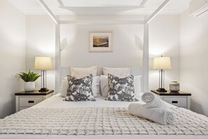3 chambres, fer et planche à repasser, lit parapluie, Wi-Fi gratuit