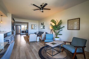 TV, DVD player - Kapalua Ridge Villa 1514 Gold Ocean View 2 Bedroom (Lahaina)