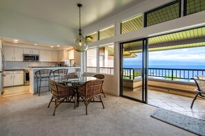 Dining - Kapalua Ridge Villa 2924 Gold Ocean View 1 Bedroom (Lahaina)