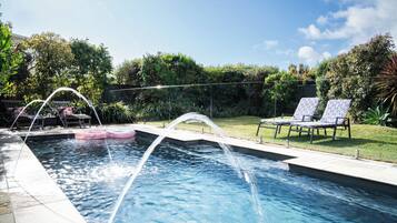 Piscina externa, piscina aquecida