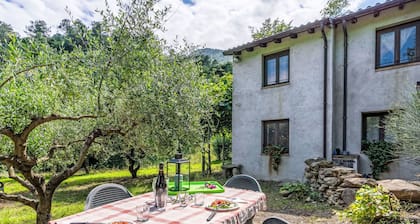 La casa del Fiume by Interhome