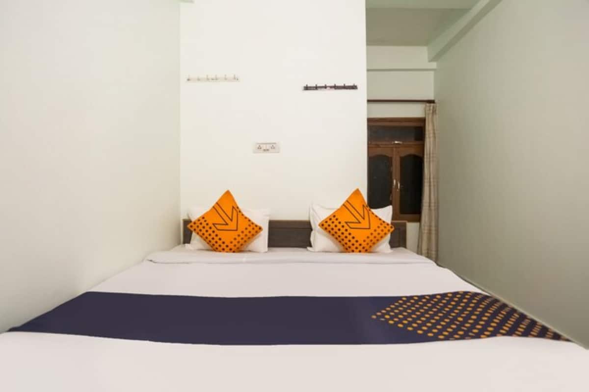 Deluxe Double Room, City View