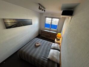 1 bedroom, iron/ironing board, bed sheets - Superbe Appartement F2 50 m de la mer (Courseulles-sur-Mer)