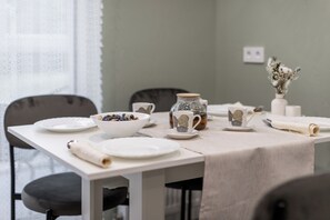 公寓 | 私人廚房 | 雪櫃、微波爐、焗爐、爐具