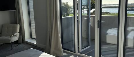 5 soverom, strykejern/-brett, wi-fi og sengetøy