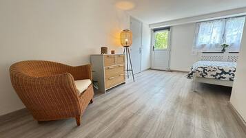 1 chambre, fer et planche Ă repasser, Wi-Fi, draps fournis