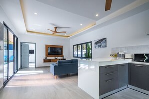 Interior - Villa Lysa - Quiet 3-bedroom house with swimming pool (Mueang PHuket)